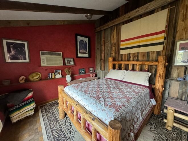 Bed and Breakfast in Devils Tower Devils Tower Lodge