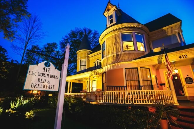 Bed and Breakfast in Wilmington C.W. Worth House Bed and Breakfast