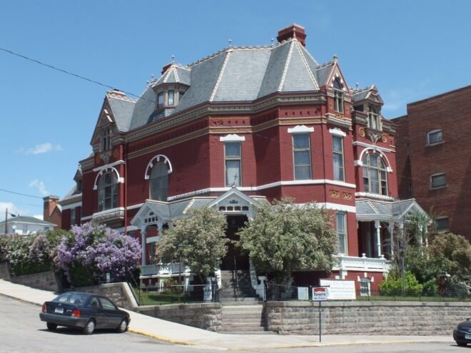 Bed and Breakfast in Butte Copper King Mansion
