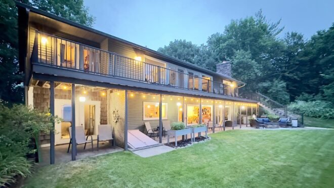 Bed and Breakfast in Chippewa Falls Inn on Lake Wissota