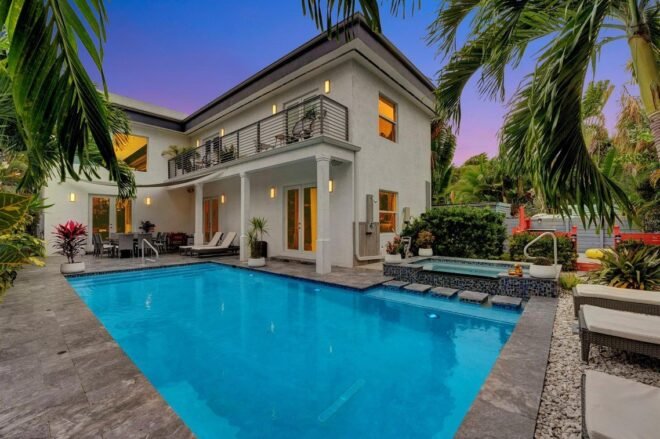 Bed and Breakfast in Wilton Manors Casa Herm?s, Wilton Manors FL - Gay Guest House