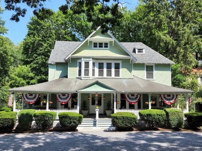 Bed and Breakfast in Hot Springs Vine Cottage Inn