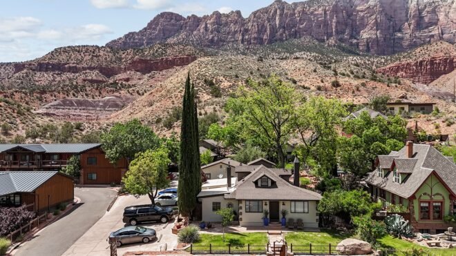 Bed and Breakfast in Springdale Red Rock Inn