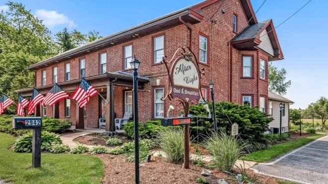 Bed and Breakfast in Gordonville After Eight Bed & Breakfast