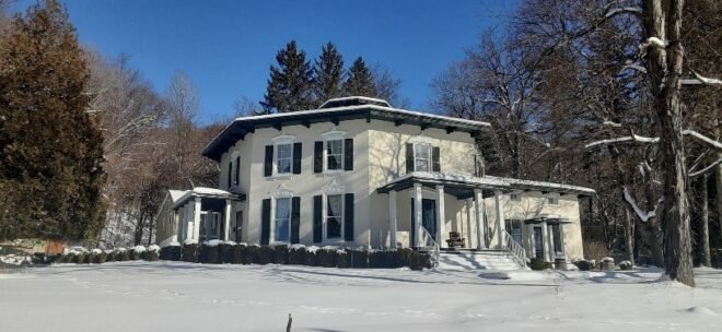 Bed and Breakfast in Hammondsport Black Sheep Inn and Spa