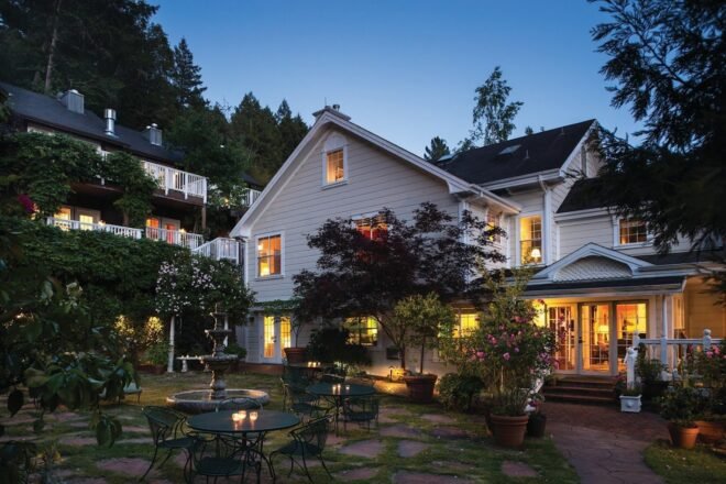 Bed and Breakfast in Occidental Inn At Occidental