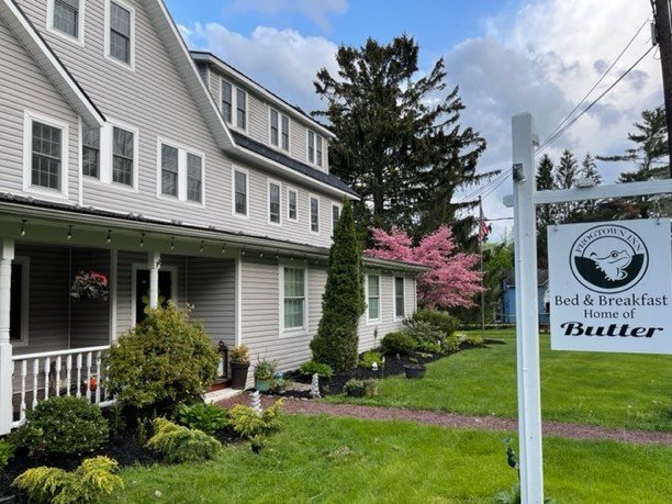 Bed and Breakfast in Canadensis The Frogtown Inn Bed & Breakfast