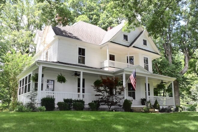 Bed and Breakfast in Waynesville Oak Hill on Love Lane Bed & Breakfast