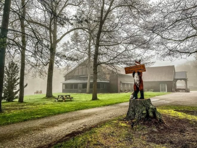 Bed and Breakfast in Caseville Fox's Lodge at Oak Pointe