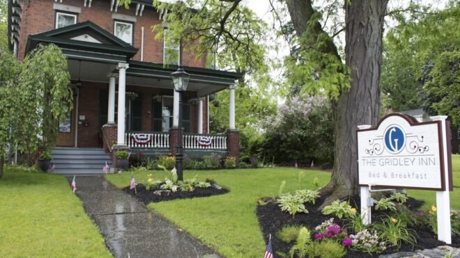 Bed and Breakfast in Waterloo The Gridley Inn Bed & Breakfast