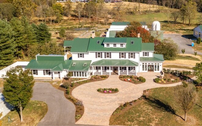 Bed and Breakfast in Ellicott City Inn at Mary's Land Farm