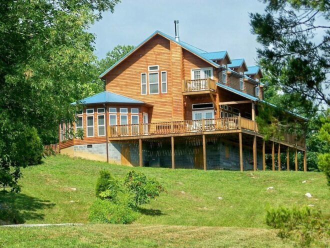 Bed and Breakfast in Townsend Country Manor Acres