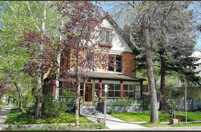 Bed and Breakfast in Bozeman The Lindley House