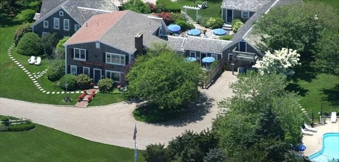 Bed and Breakfast in Orleans Ship's Knees Inn