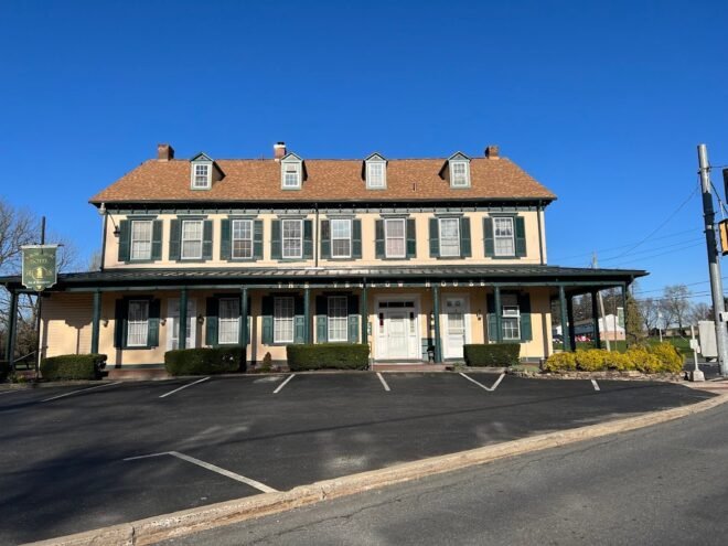 Bed and Breakfast in Douglassville Yellow House Hotel