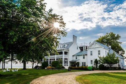 Wades Point Inn On The Bay, a bed and breakfast located in McDaniel, Maryland