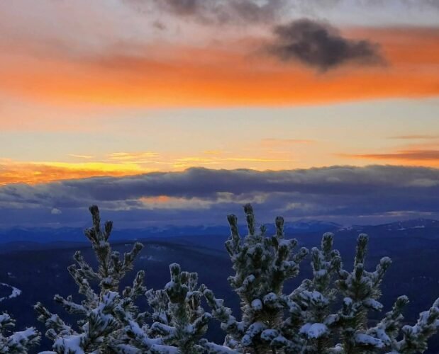 The Grasshopper Inn Bed & Breakfast, located in Polaris, Montana,