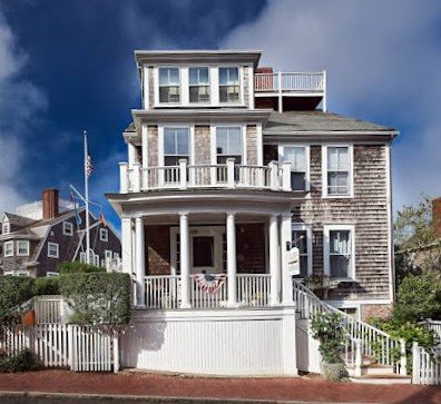 The Cliff Lodge Bed & Breakfast located in Nantucket, Massachusetts