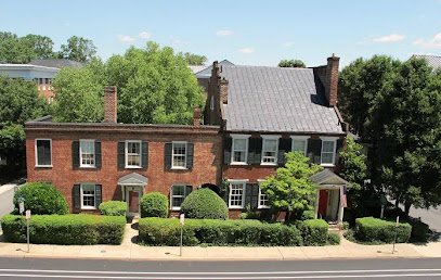 The Dinsmore Inn at The University located in Charlottesville, Virginia is a beautiful historic bed and breakfast.