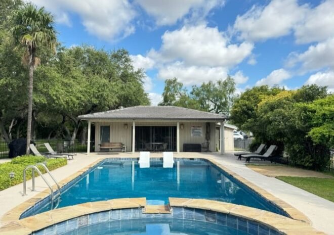 Live Oaks Bed & Breakfast located in Uvalde, Texas