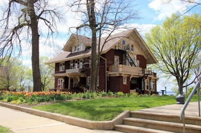 The Mendota Lake House Bed & Breakfast located in Madison, Wisconsin